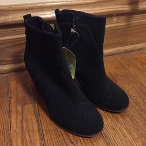 TOMS heels size 6 / Never worn, tags on